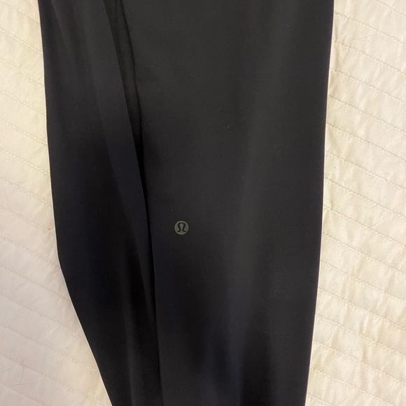 LULULEMON  JOGGER - Picture 2 of 2